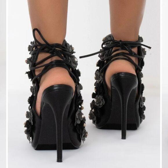 AKIRA JULIANA FLORAL PEEP TOE BOOTIE,NIB - Picture 2 of 7